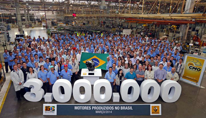 Fabrica-Renault-motor-2014-3-milhoes