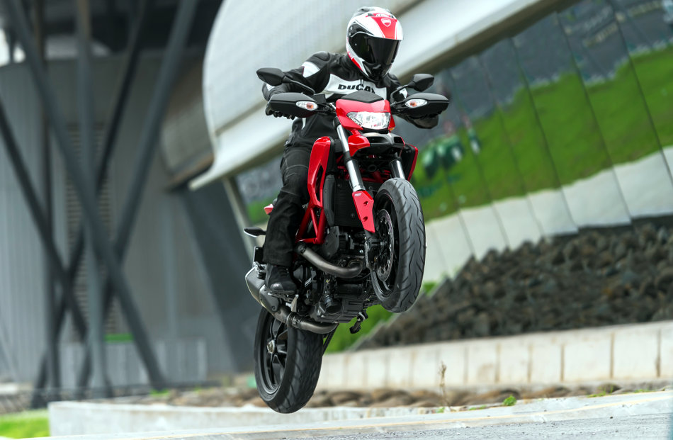 Ducati-Hypermotard-2015-moto-Brasil