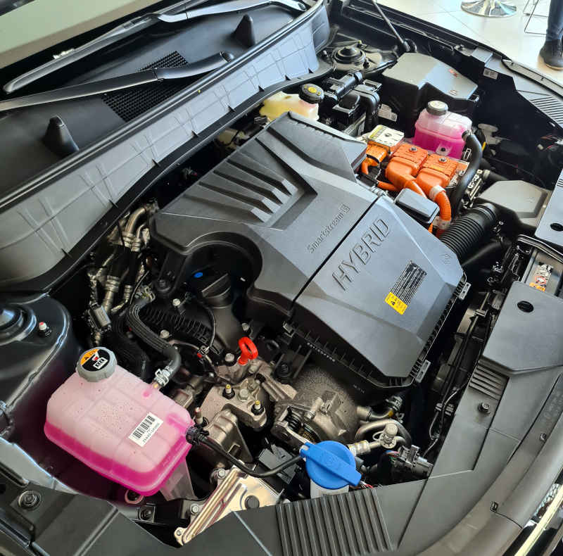 Renato Parizzi / De 0 a 100 Foto do motor do Hyundai Kona híbrido