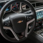 Chevrolet-Camaro-SS-2014-V8-Brasil-painel-paddle-shift-borboletas
