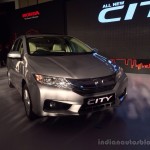 New-Honda-City-front-three-quarters-launch-live-image