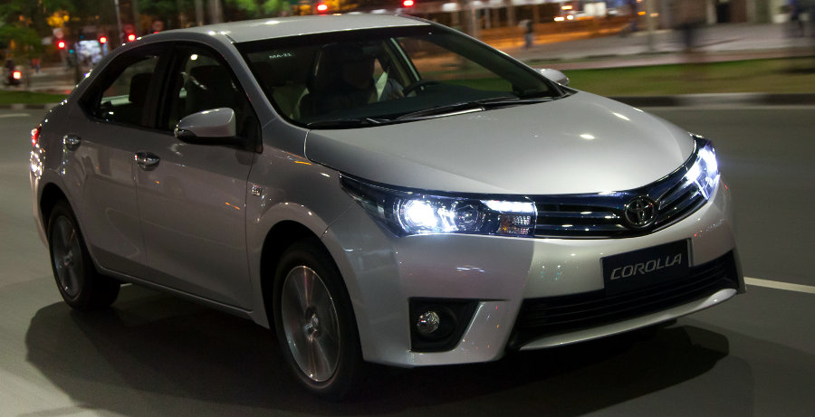 Toyora-Corolla-Altis-Brasil-2015-CVT-Multi-Drive-visual