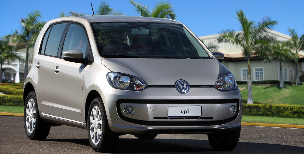 Volkswagen-up-move-high-red-white-black-I-Motion-Brasil-2015