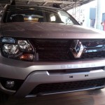 Renault-Duster-Oroch-1.6-dianteira