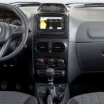 Fiat-Strada-Adventure-Extreme-2016-painel-GPS