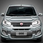 Foto da dianteira do Fiat Uno Attractive 2017
