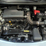 Foto do motor 1.6 16V da linha 2024 do Nissan Versa