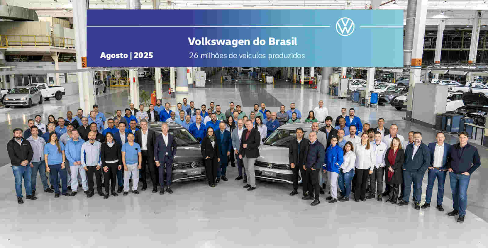 Foto de capa da celebração da produção de 26 milhões de veículos da Volkswagen no Brasil
