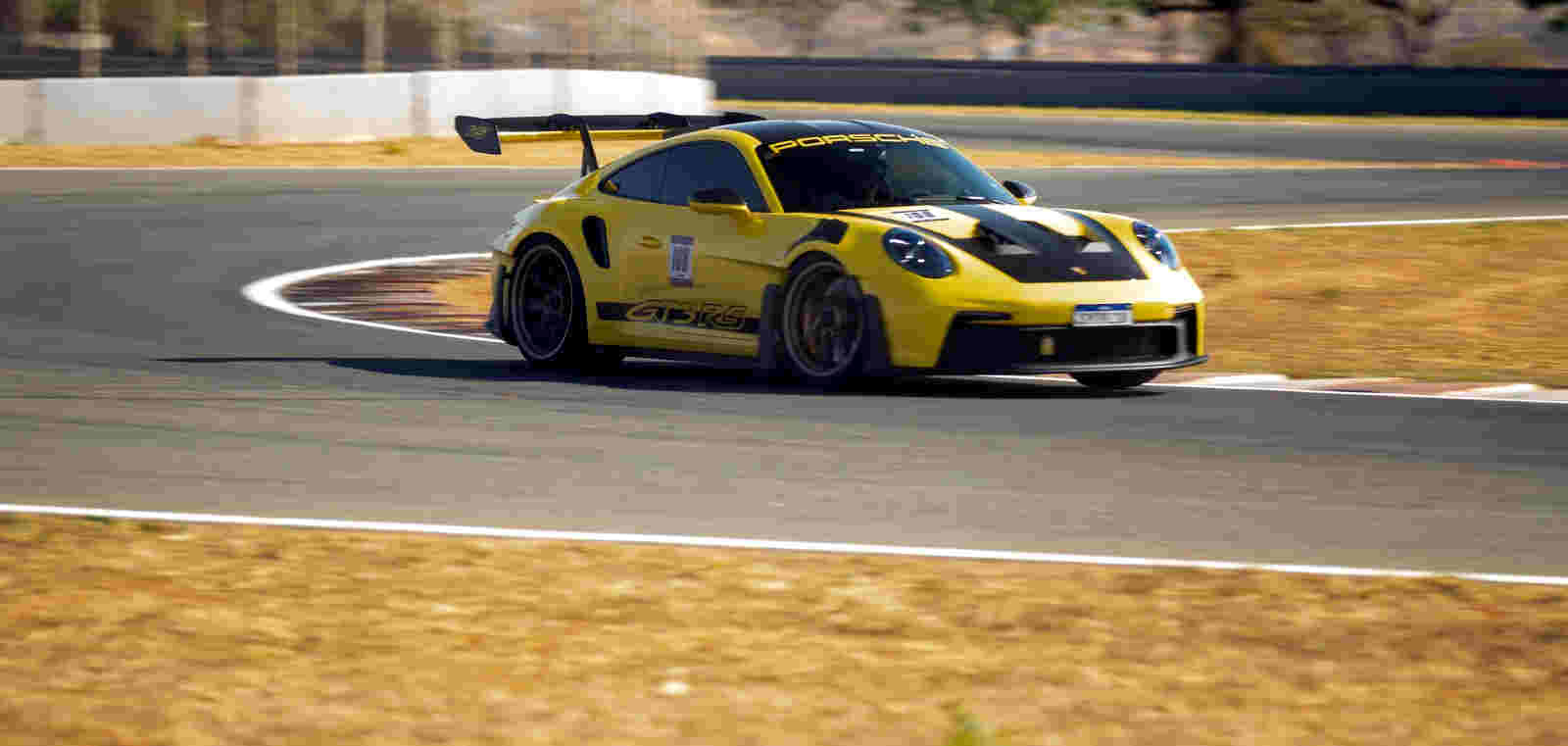 Foto de capa do Porsche GT3 RS durante o evento Not So Stock Challenge