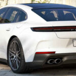 Foto do Porsche Panamera 4S híbrido